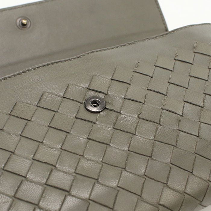 BOTTEGA VENETA イントレチャート ラムスキン 二つ折り長財布 ロングウォレット - カーキ