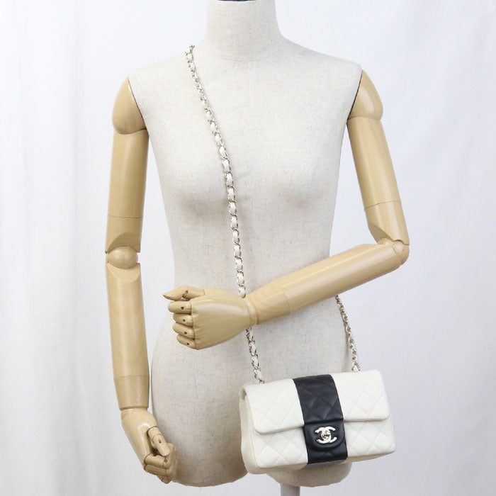 CHANEL Matelassé Lambskin Chain Shoulder Bag - White x Black