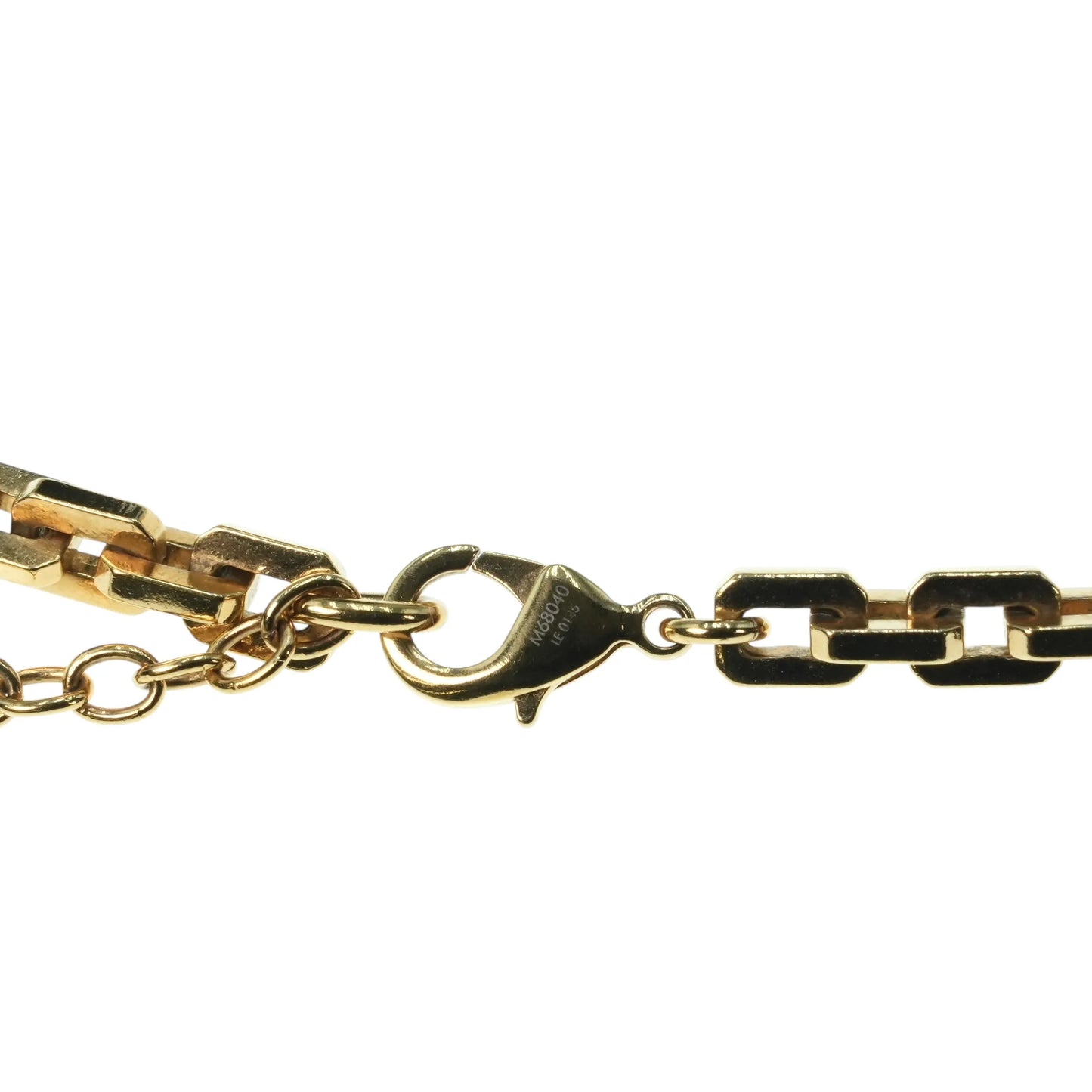 Louis Vuitton Essential V Necklace - GP 