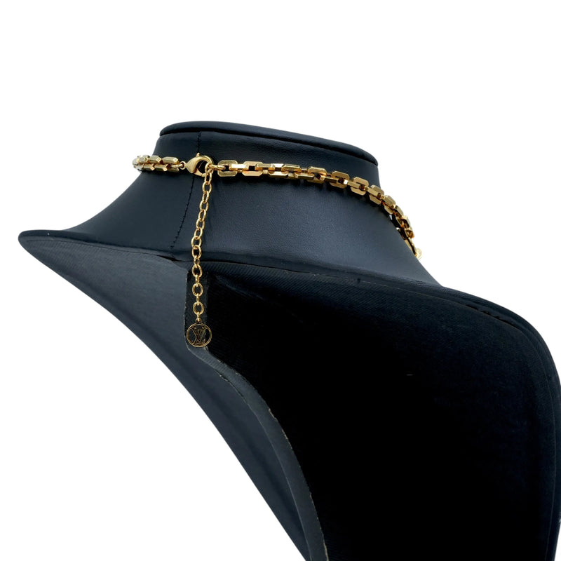 Louis Vuitton Essential V Necklace - GP 
