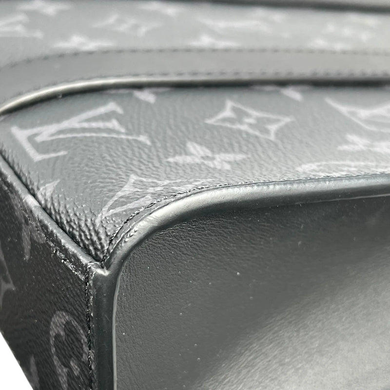 Louis Vuitton Monogram Eclipse Sac Plat - Black 