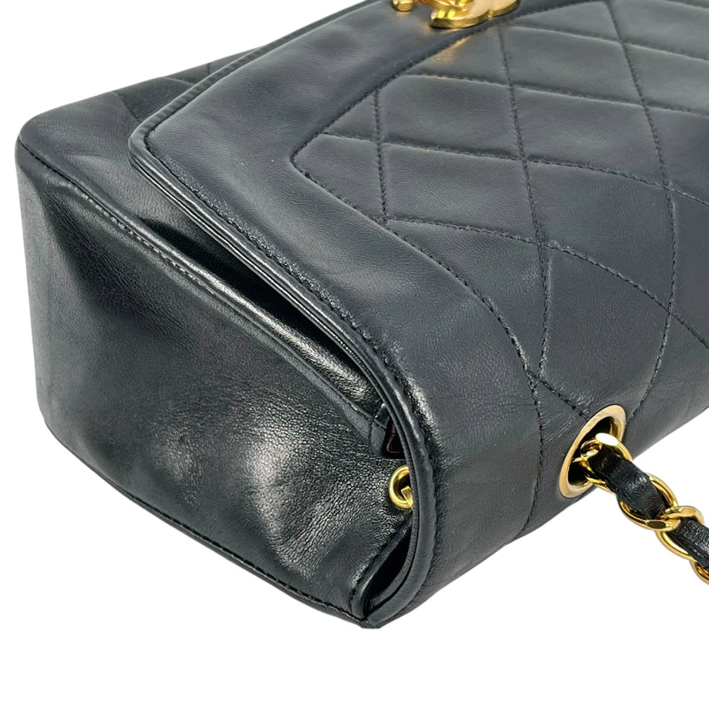CHANEL Lambskin Matelassé Diana Flap 22 Chain Shoulder Bag - Black 