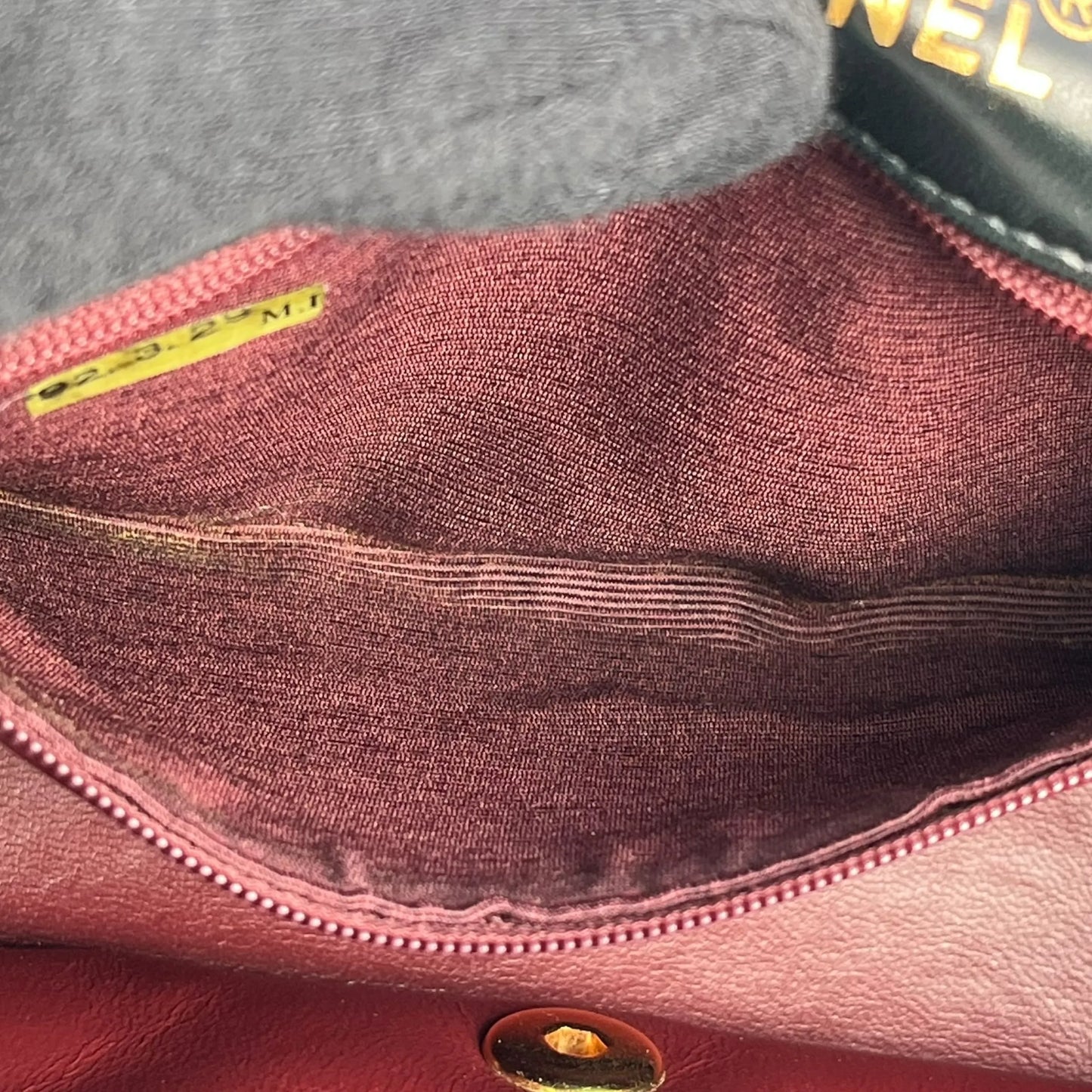 CHANEL Lambskin Matelassé Diana Flap 22 Chain Shoulder Bag - Black 