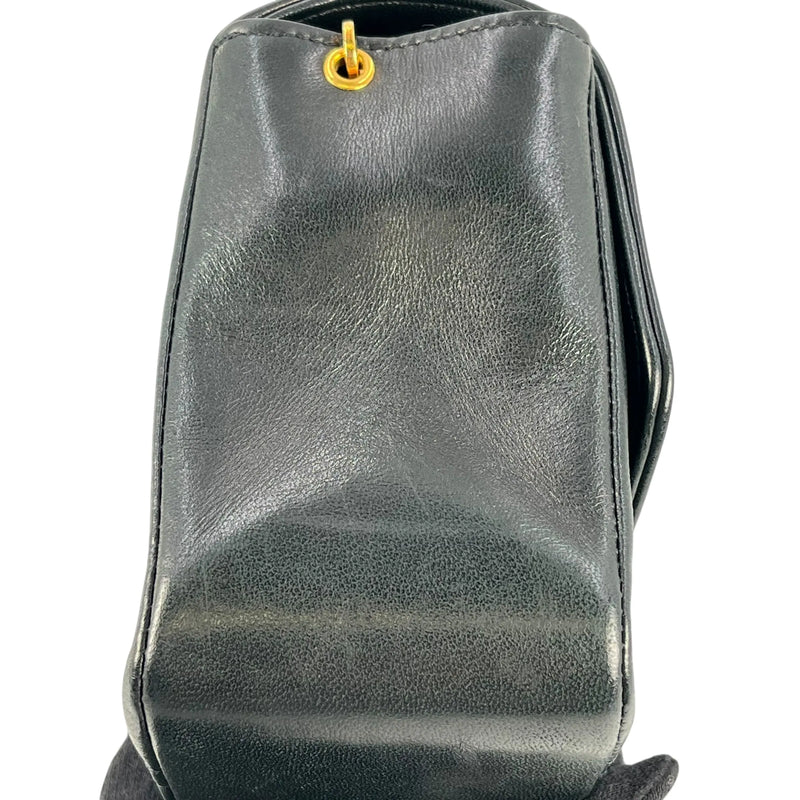 CHANEL Lambskin Matelassé Diana Flap 22 Chain Shoulder Bag - Black 