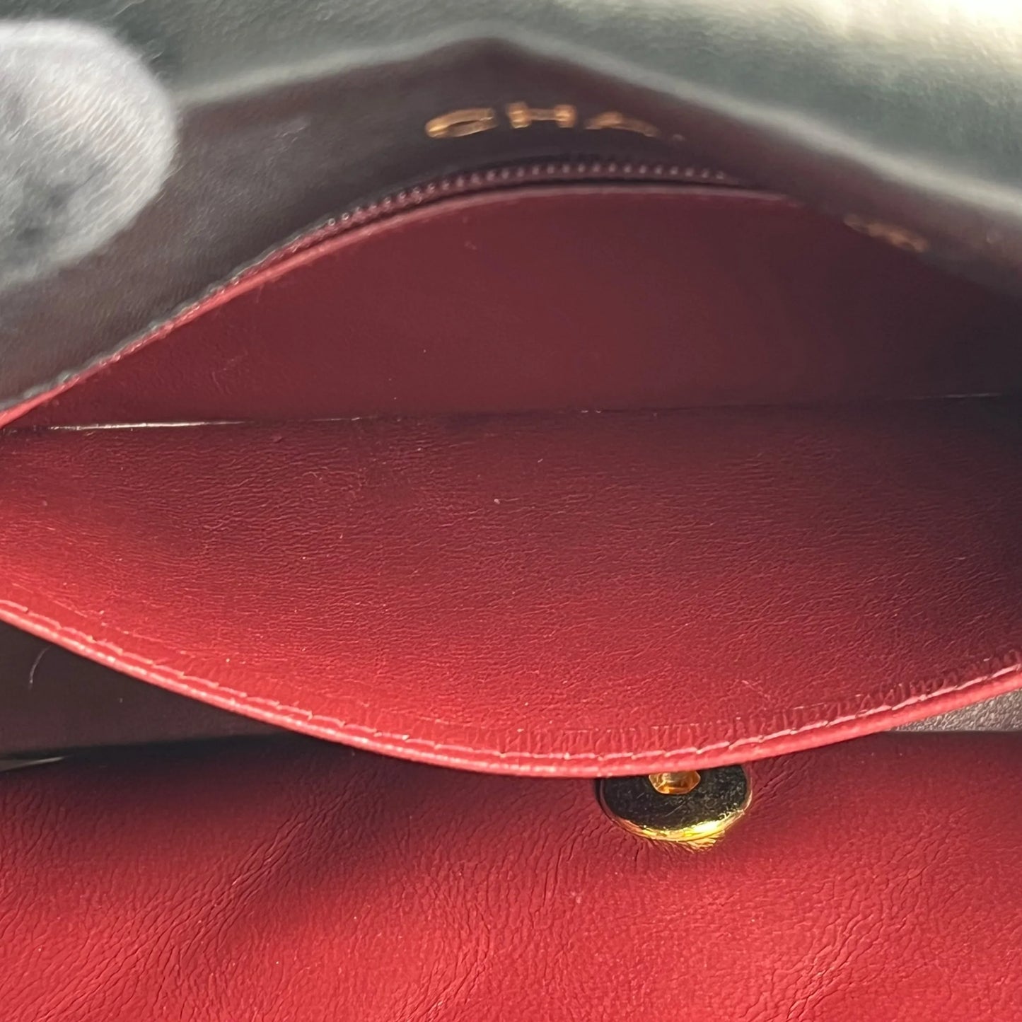 CHANEL Lambskin Matelassé Diana Flap 22 Chain Shoulder Bag - Black 