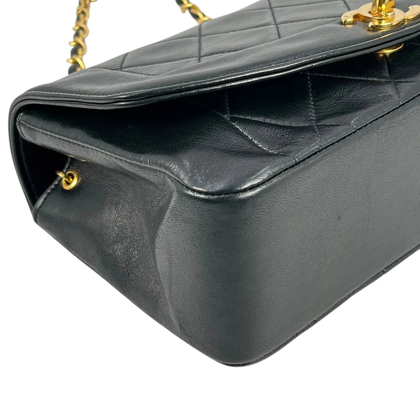 CHANEL Lambskin Matelassé Diana Flap 22 Chain Shoulder Bag - Black 