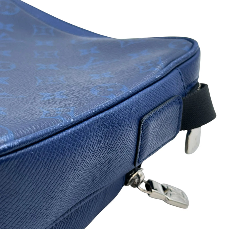 Louis Vuitton Taigarama Outdoor Messenger PM Shoulder Bag/Body Bag - Blue 