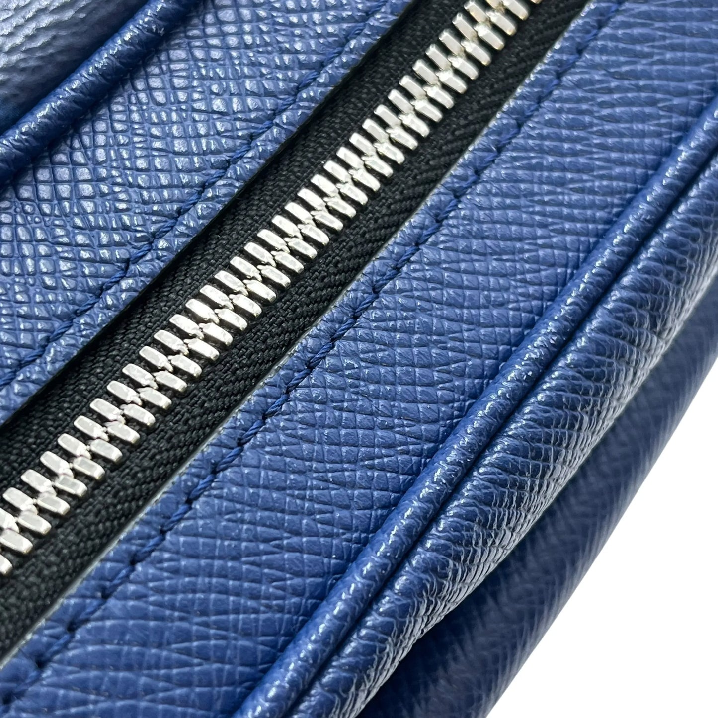 Louis Vuitton Taigarama Outdoor Messenger PM Shoulder Bag/Body Bag - Blue 