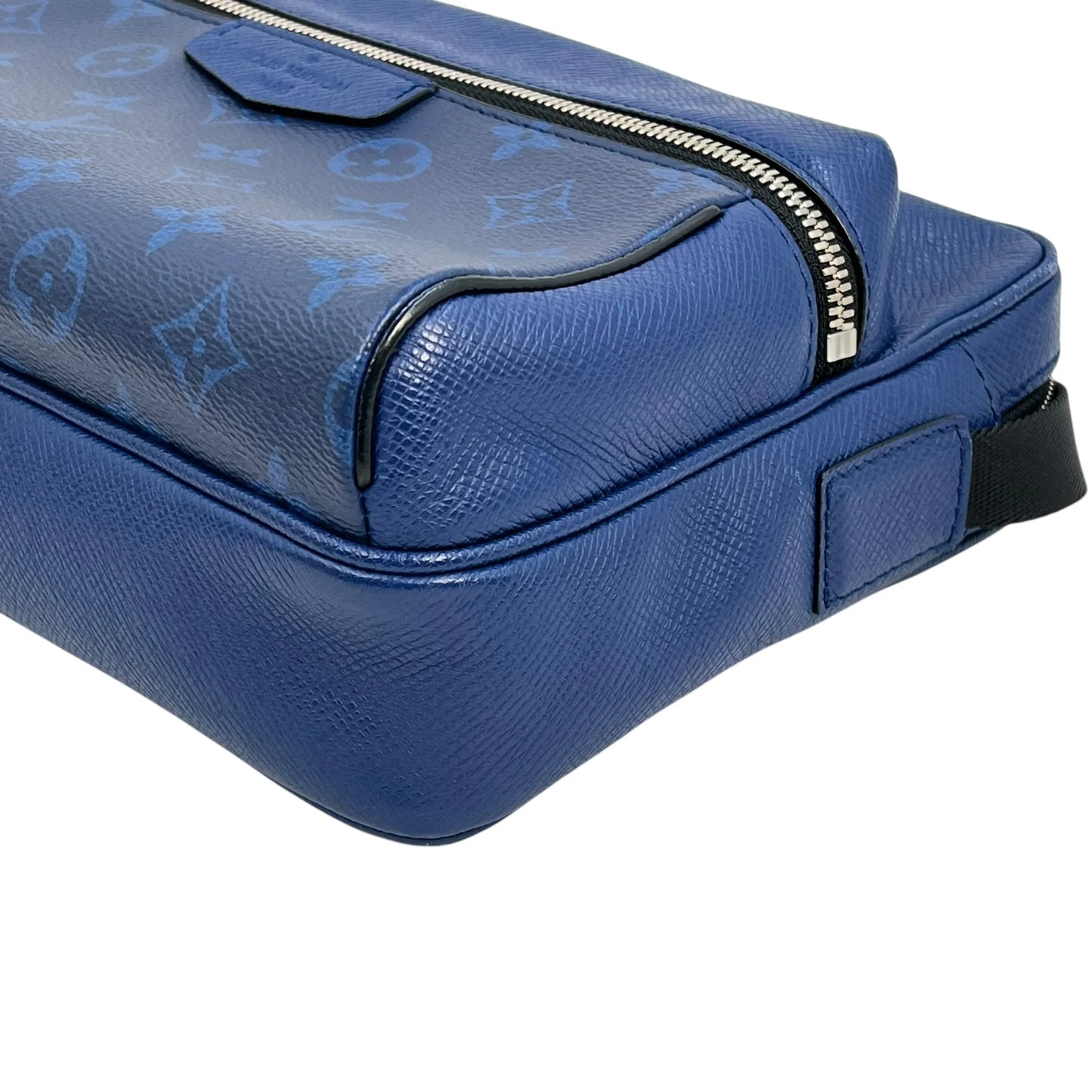 Louis Vuitton Taigarama Outdoor Messenger PM Shoulder Bag/Body Bag - Blue 