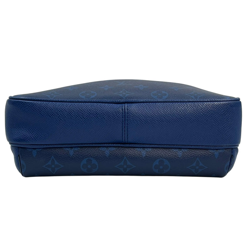 Louis Vuitton Taigarama Outdoor Messenger PM Shoulder Bag/Body Bag - Blue 