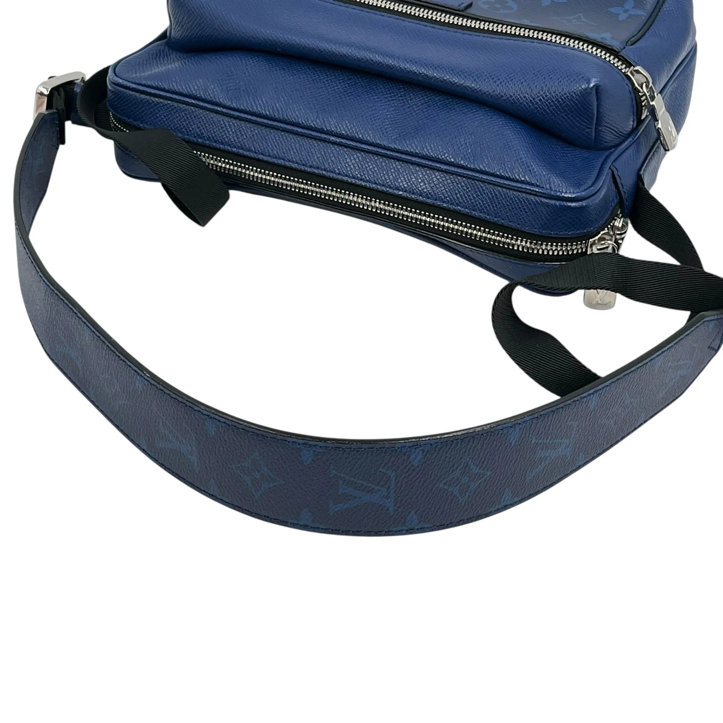 Louis Vuitton Taigarama Outdoor Messenger PM Shoulder Bag/Body Bag - Blue 