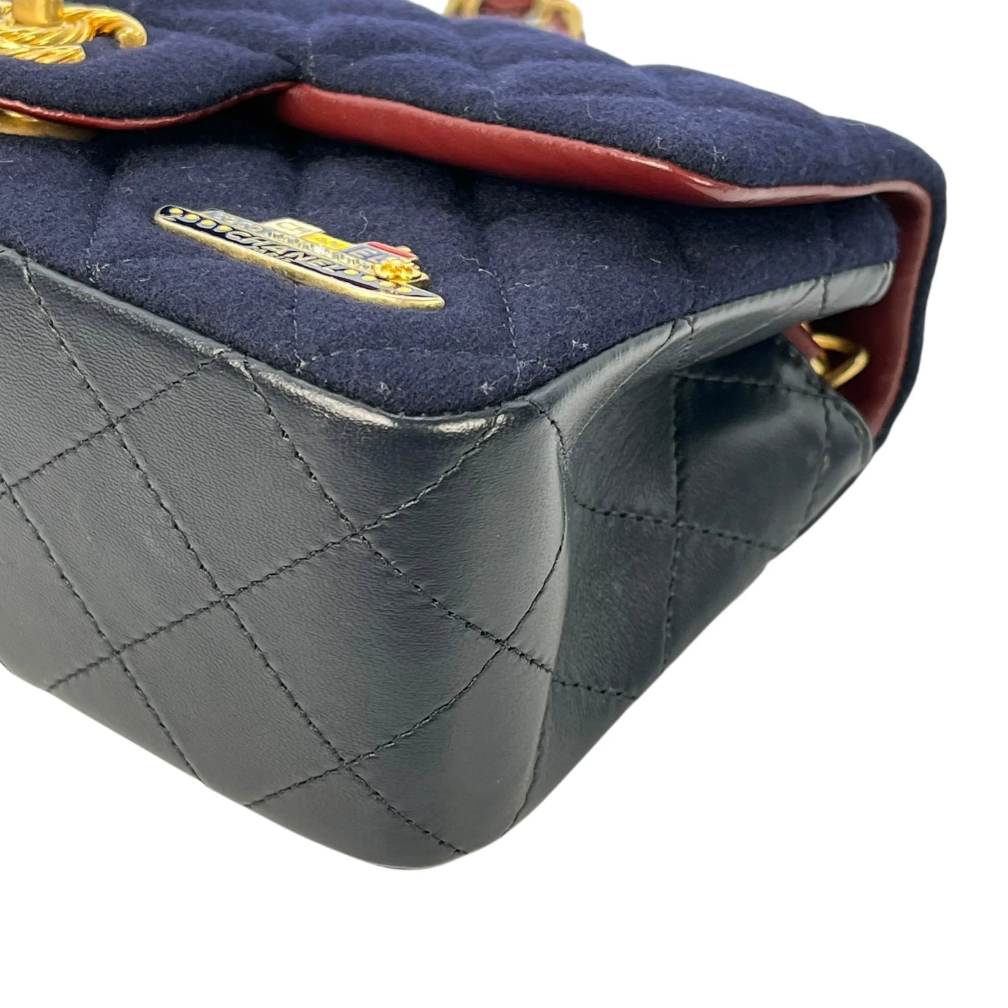 CHANEL Matelassé Wool Paris-Hamburg 2018-2019 Collection Mini Shoulder Bag - Navy 