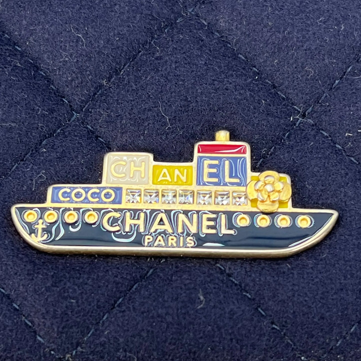 CHANEL Matelassé Wool Paris-Hamburg 2018-2019 Collection Mini Shoulder Bag - Navy 