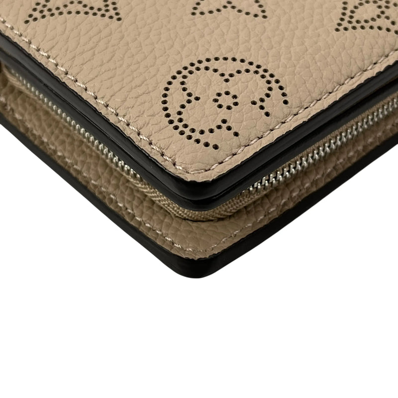 Louis Vuitton Portefeuille Claire Bifold Compact Wallet - Brown 