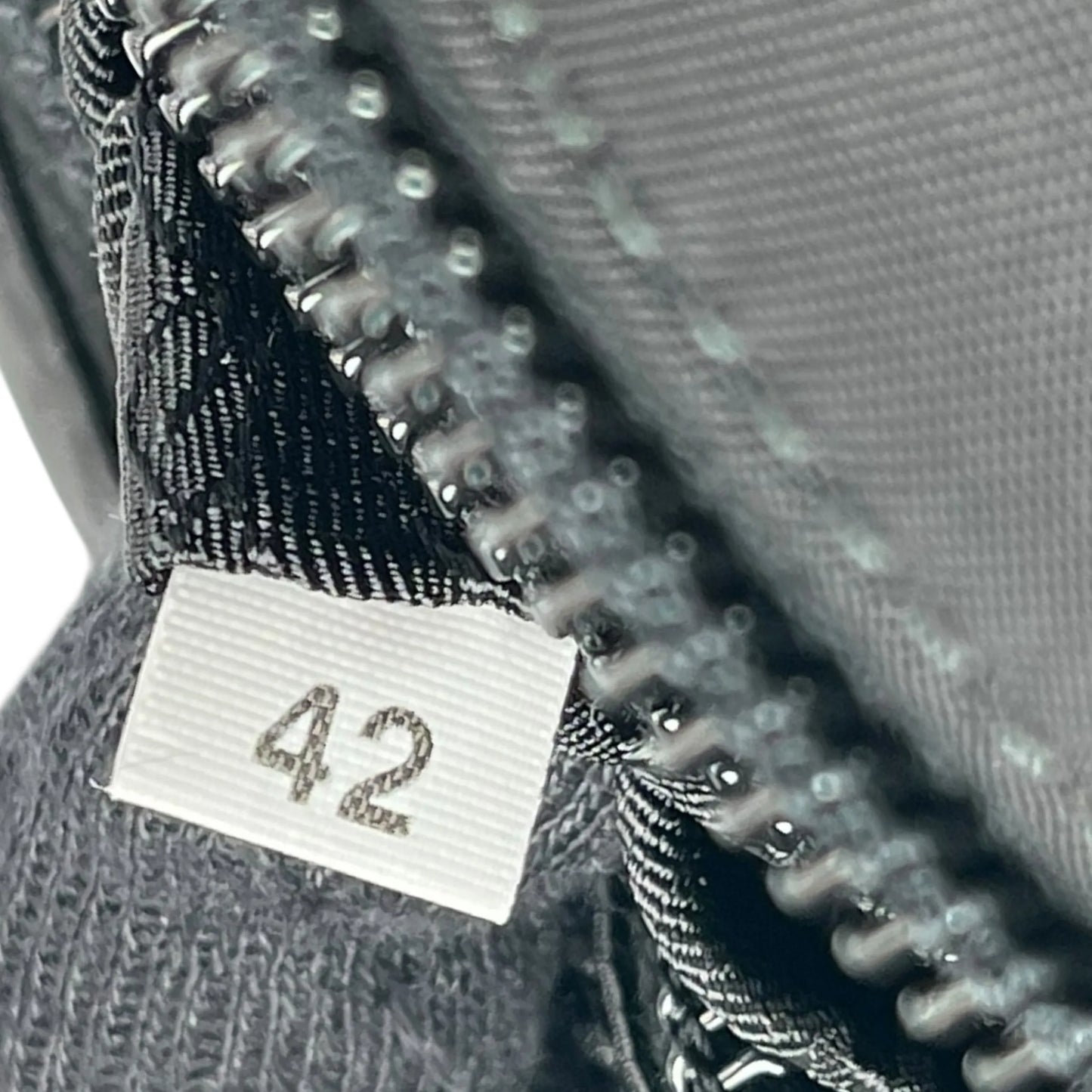 PRADA Re-Nylon Pouch - Black - 34679 