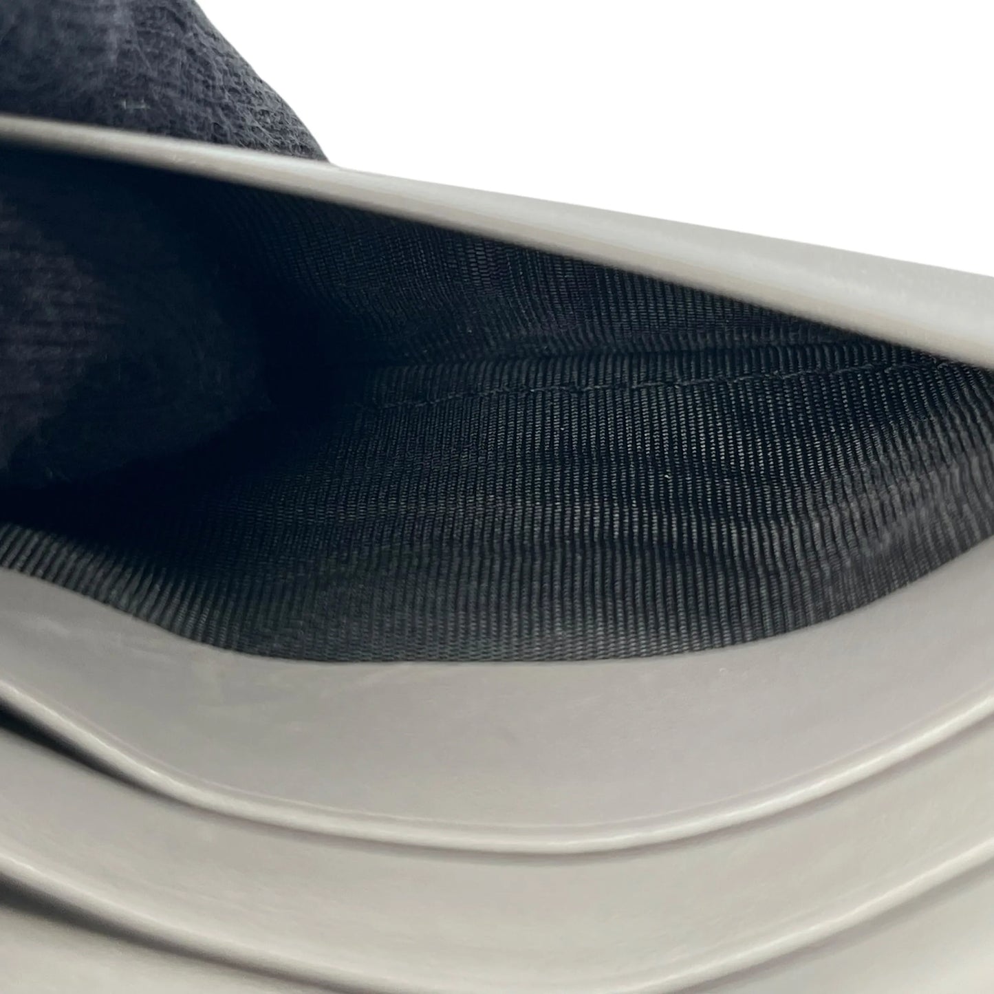 GUCCI GG Matelasse Bifold Compact Wallet - Gray 