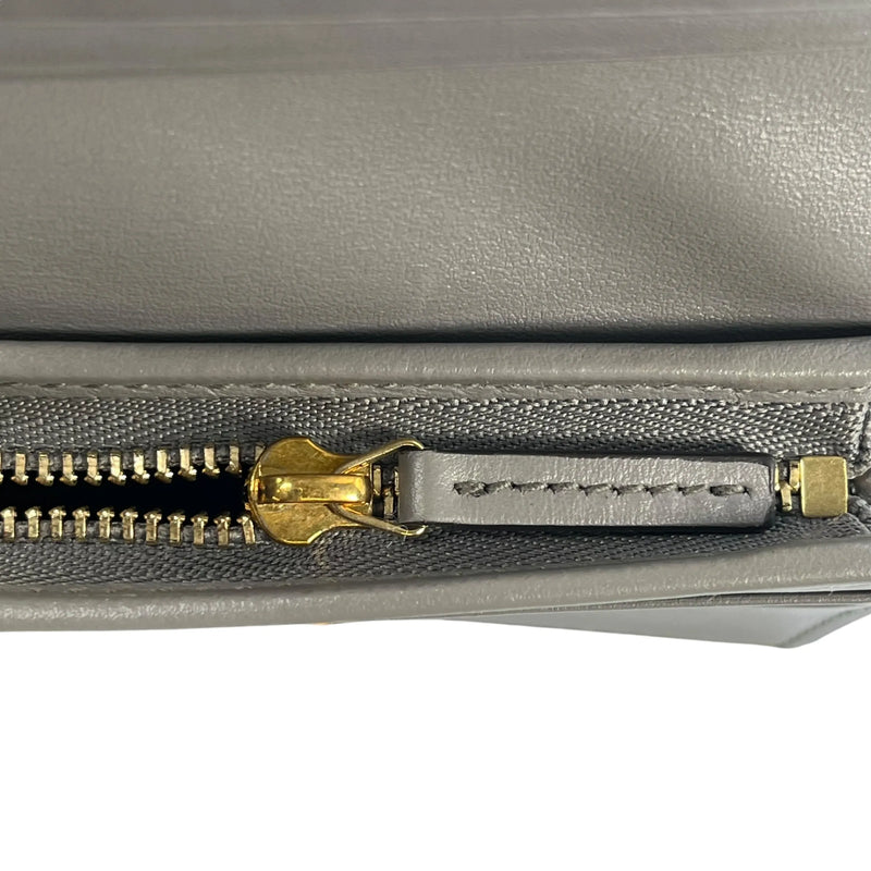 GUCCI GG Matelasse Bifold Compact Wallet - Gray 