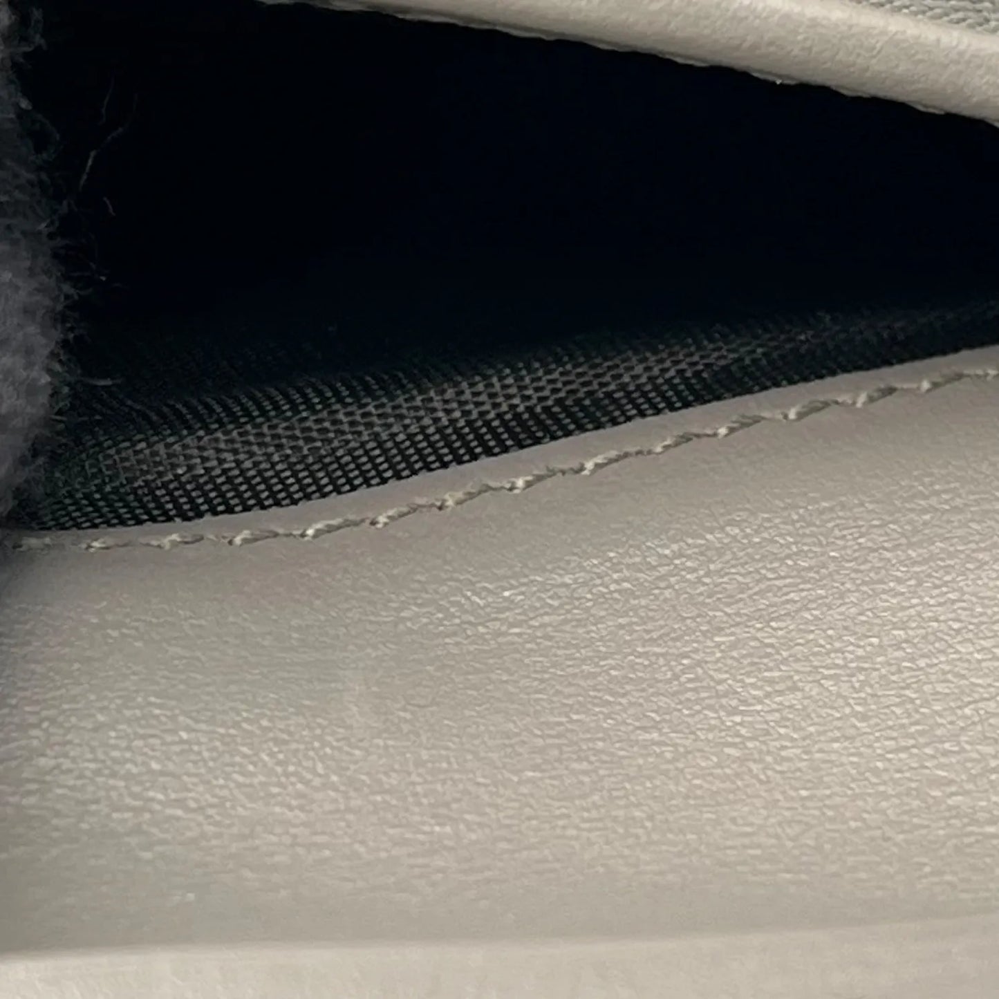 GUCCI GG Matelasse Bifold Compact Wallet - Gray 