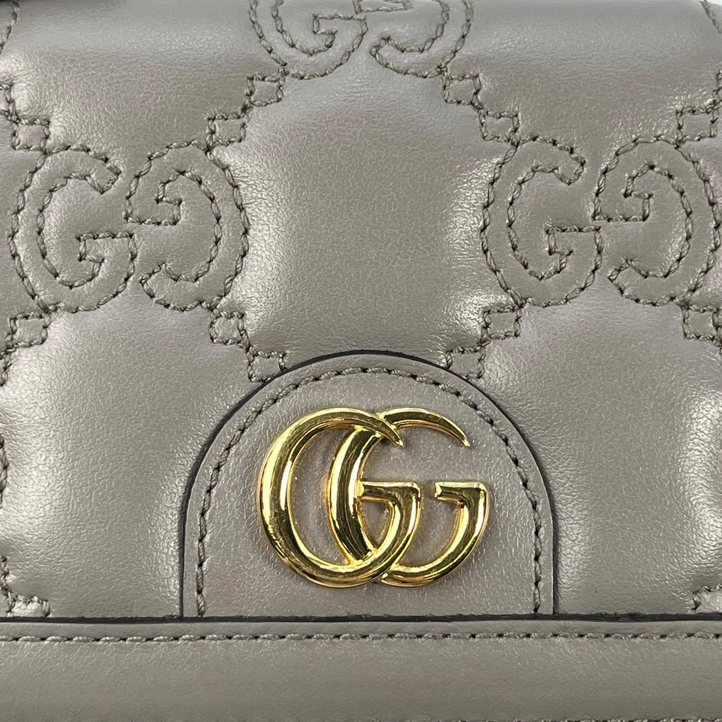 GUCCI GG Matelasse Bifold Compact Wallet - Gray 