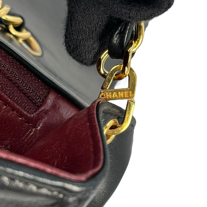 CHANEL Diana 25 Lambskin Shoulder Bag - Black 