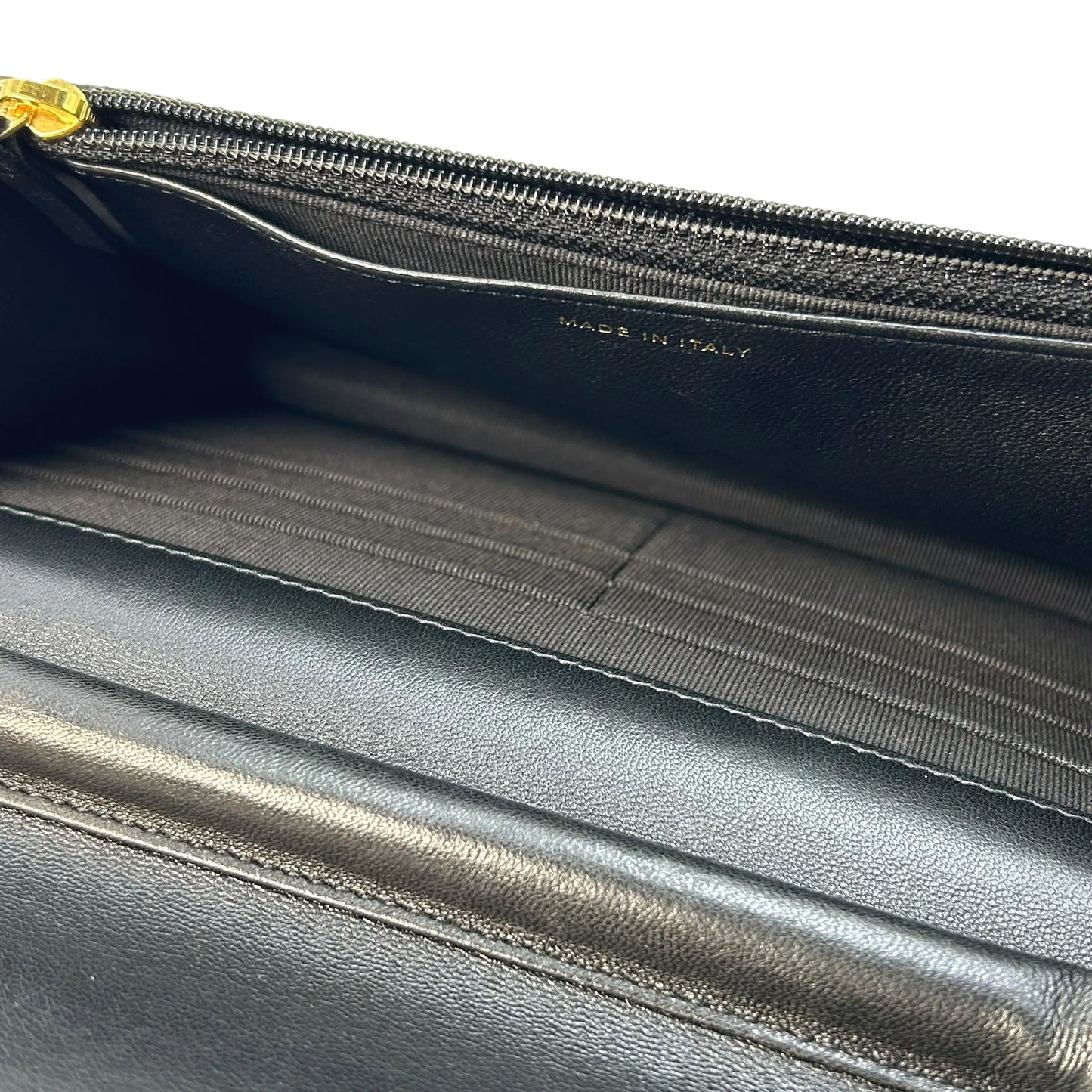 CHANEL 19 Lambskin Chain Wallet - Black 