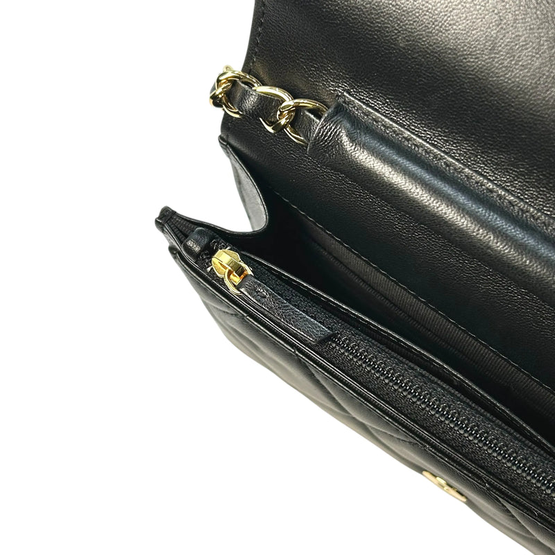 CHANEL 19 Lambskin Chain Wallet - Black 