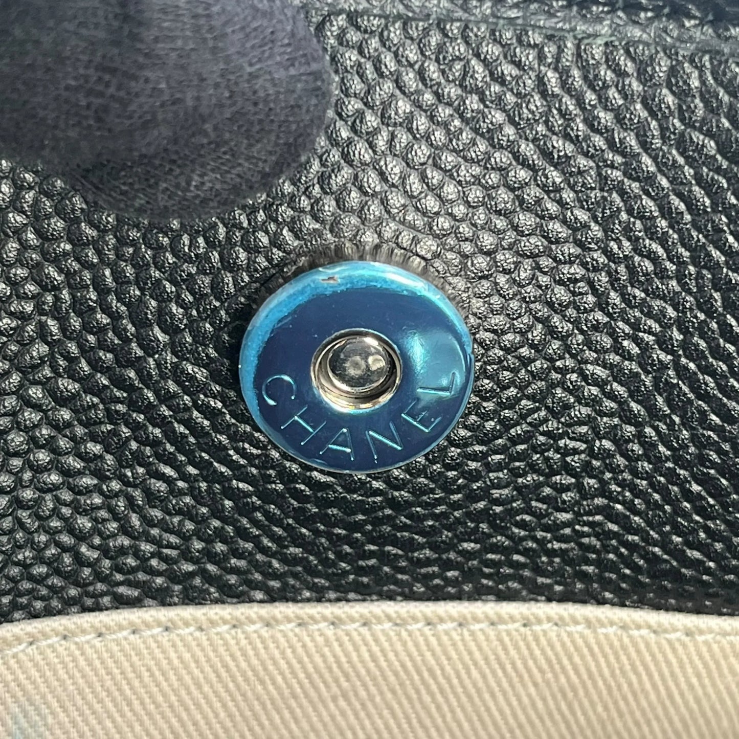 CHANEL ドーヴィルMM グレイズドレザー トートバッグ - ブラック