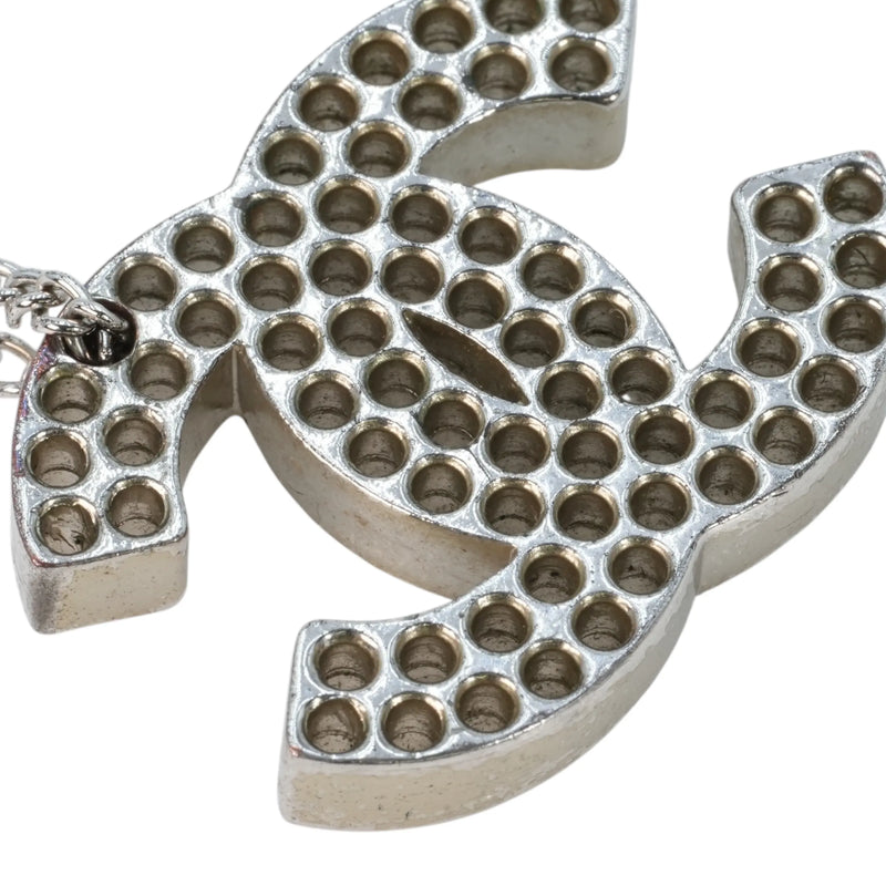 CHANEL パンチング CC ロゴ ネックレス - メタル