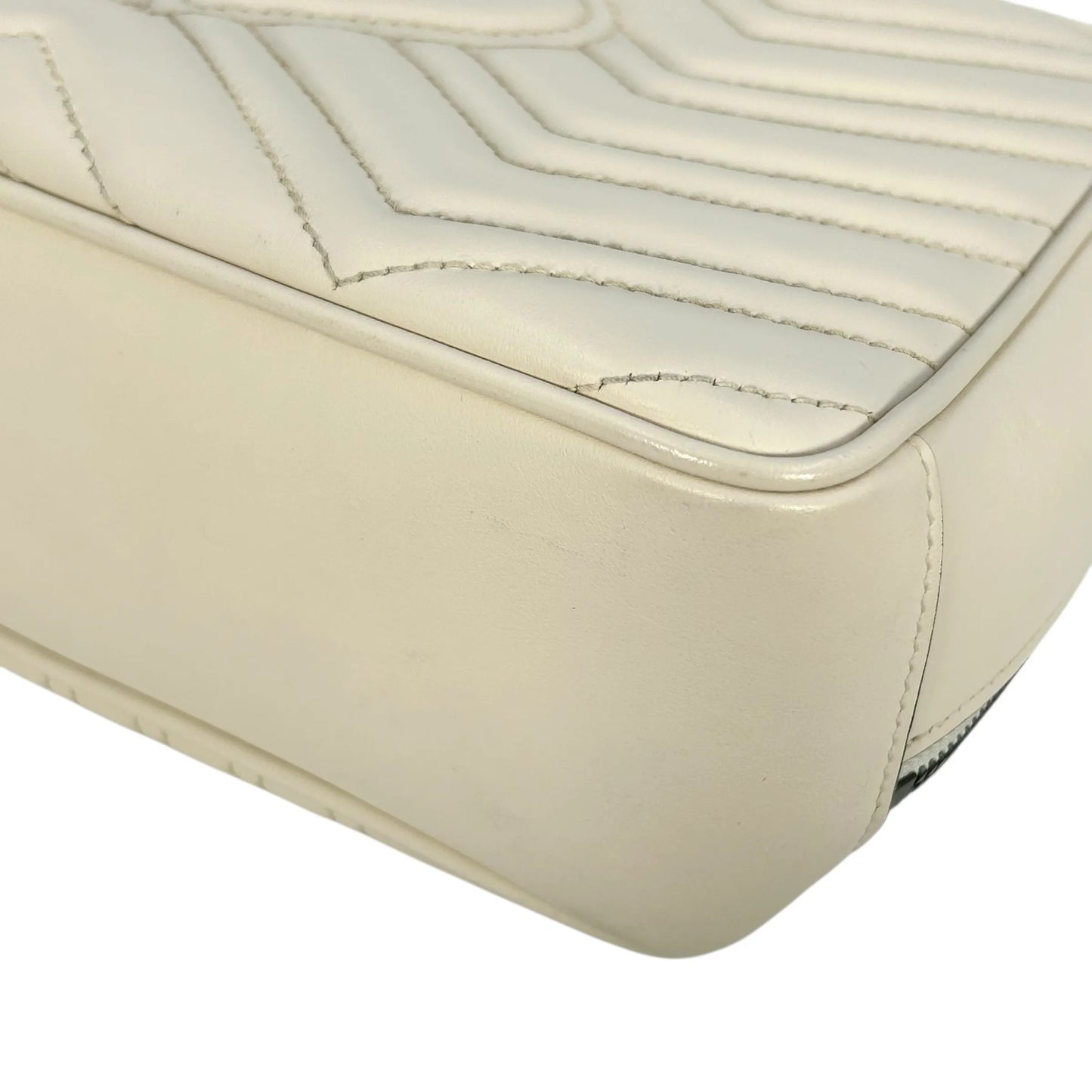 GUCCI GG Marmont Leather Handbag/Shoulder Bag - White 