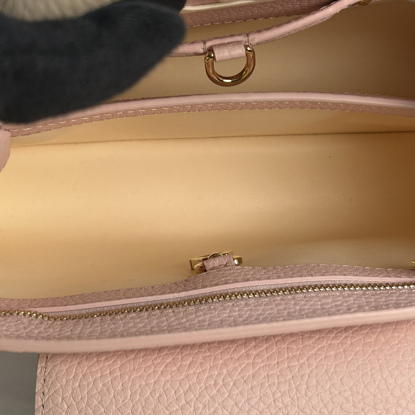 Louis Vuitton カプシーヌBB トリヨンレザー ハンドバッグ ショルダーバッグ - ピンク