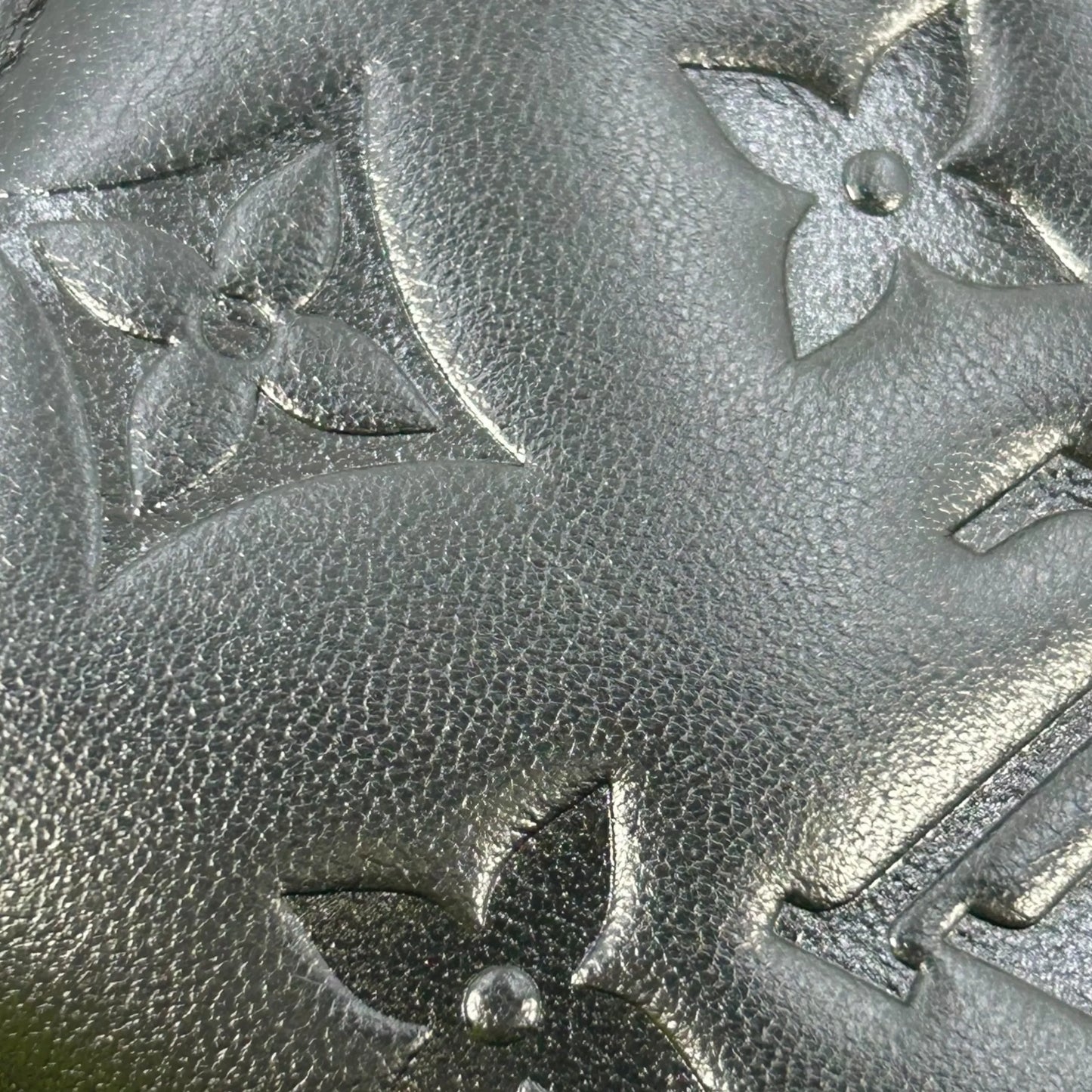 Louis Vuitton モノグラム ラムレザー クッサン ジッピーウォレット 長財布 ロングウォレット - ブラック