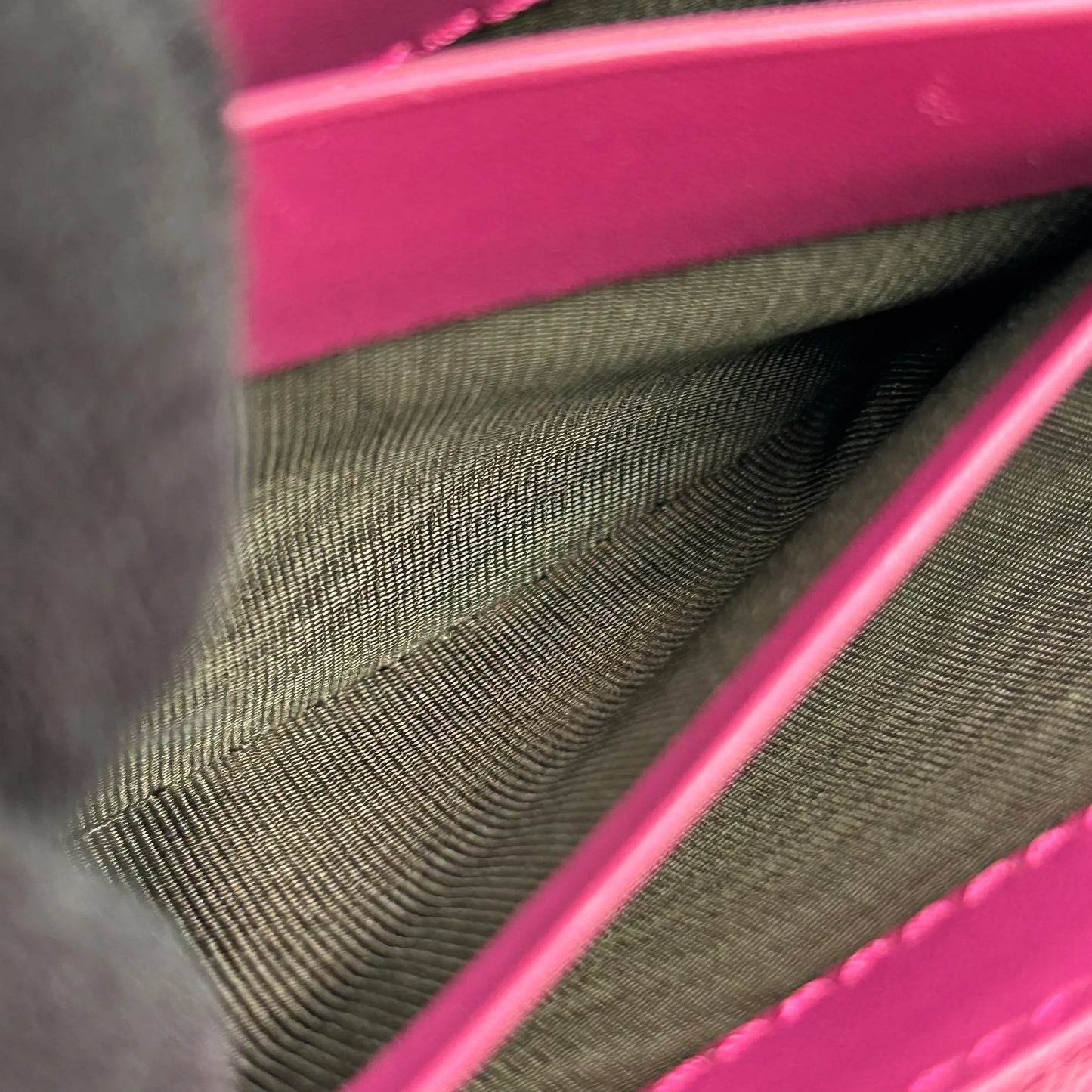 GUCCI Guccissima Leather Ribbon Long Wallet - Pink 