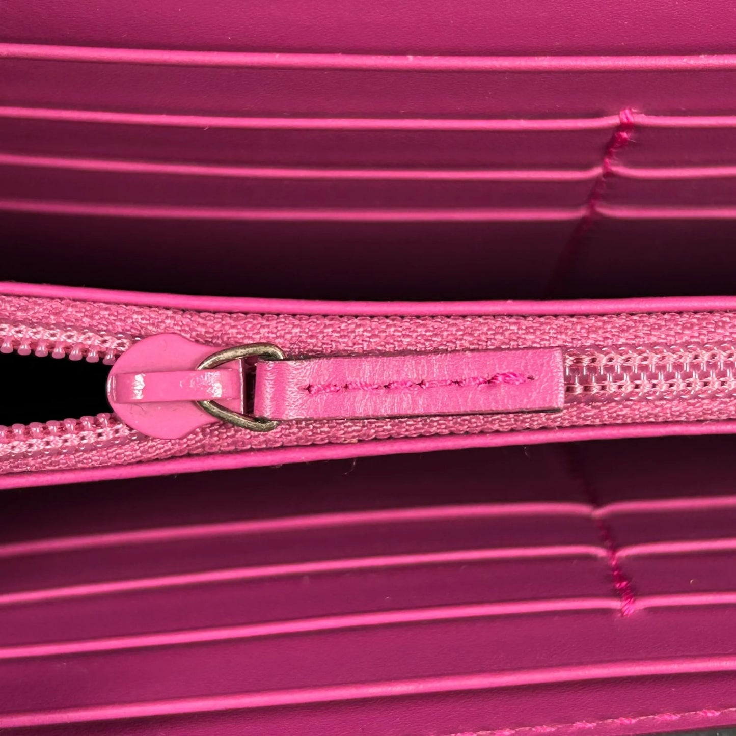 GUCCI Guccissima Leather Ribbon Long Wallet - Pink 