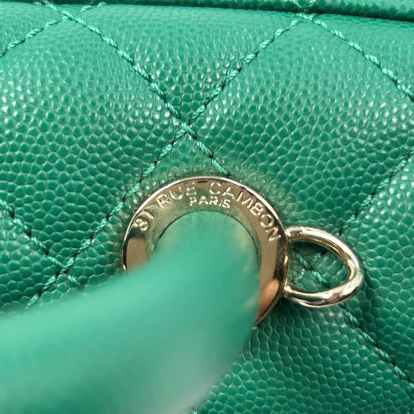 【中古】CHANEL ココハンドルXS キャビアスキン チェーンショルダー 38282
