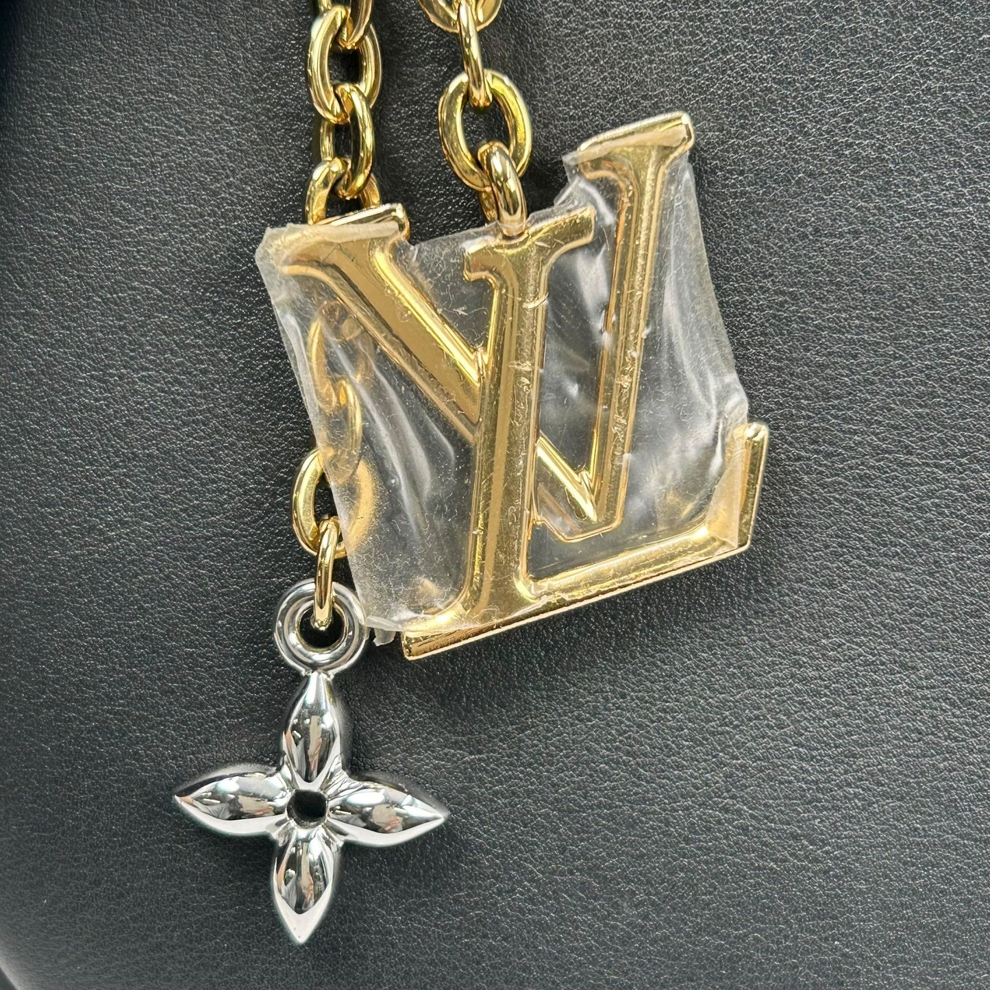 【中古】LOUIS VUITTON ポシェット LV ブルーム M25525_38870