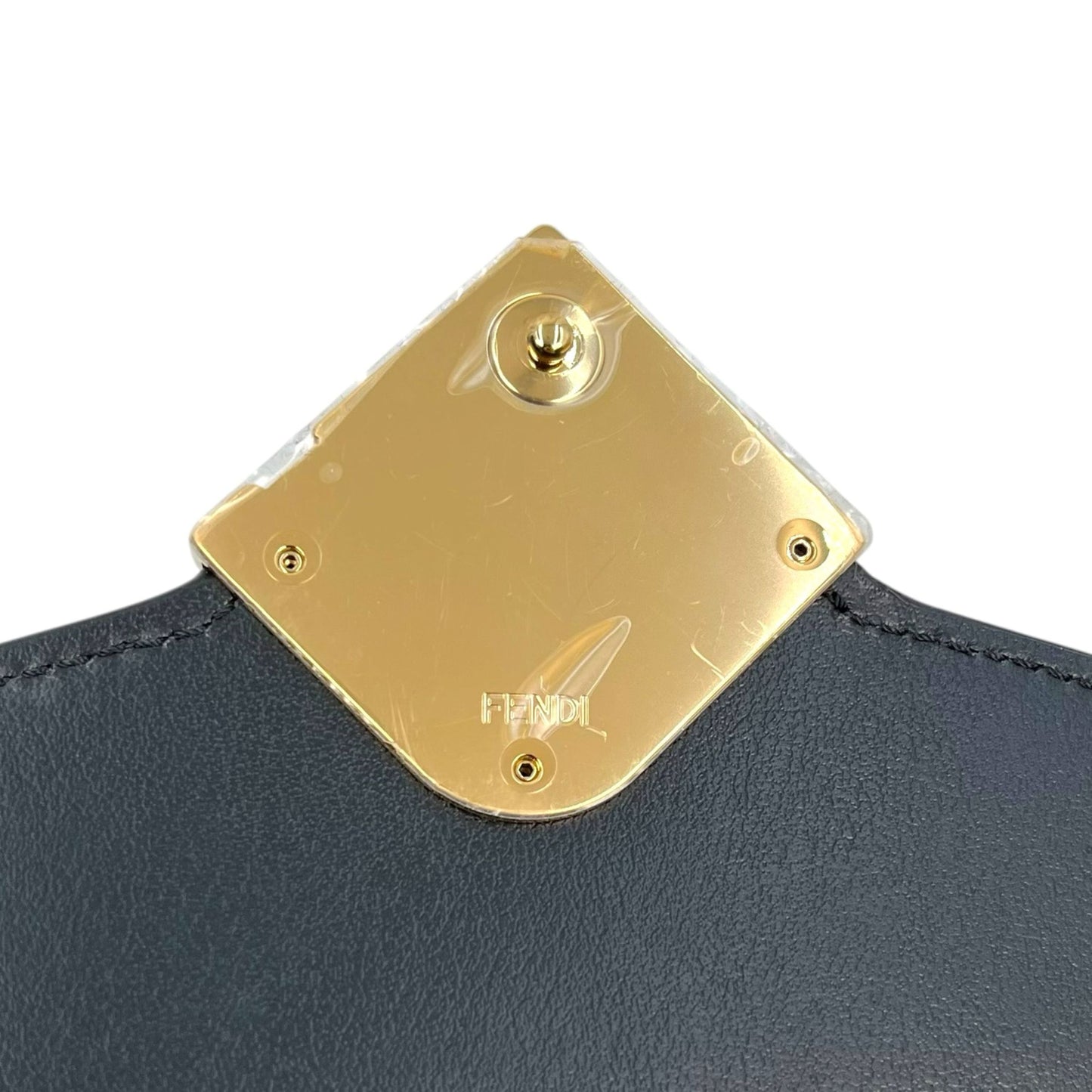 FENDI  FFダイヤ チェーンウォレット 8M0365_38981
