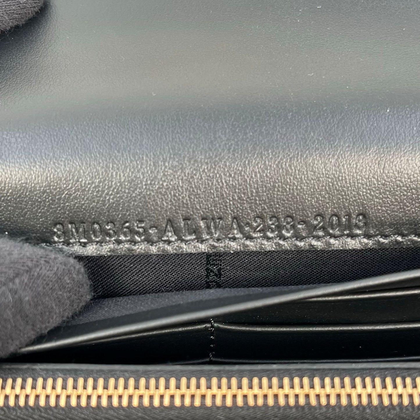 FENDI  FFダイヤ チェーンウォレット 8M0365_38981