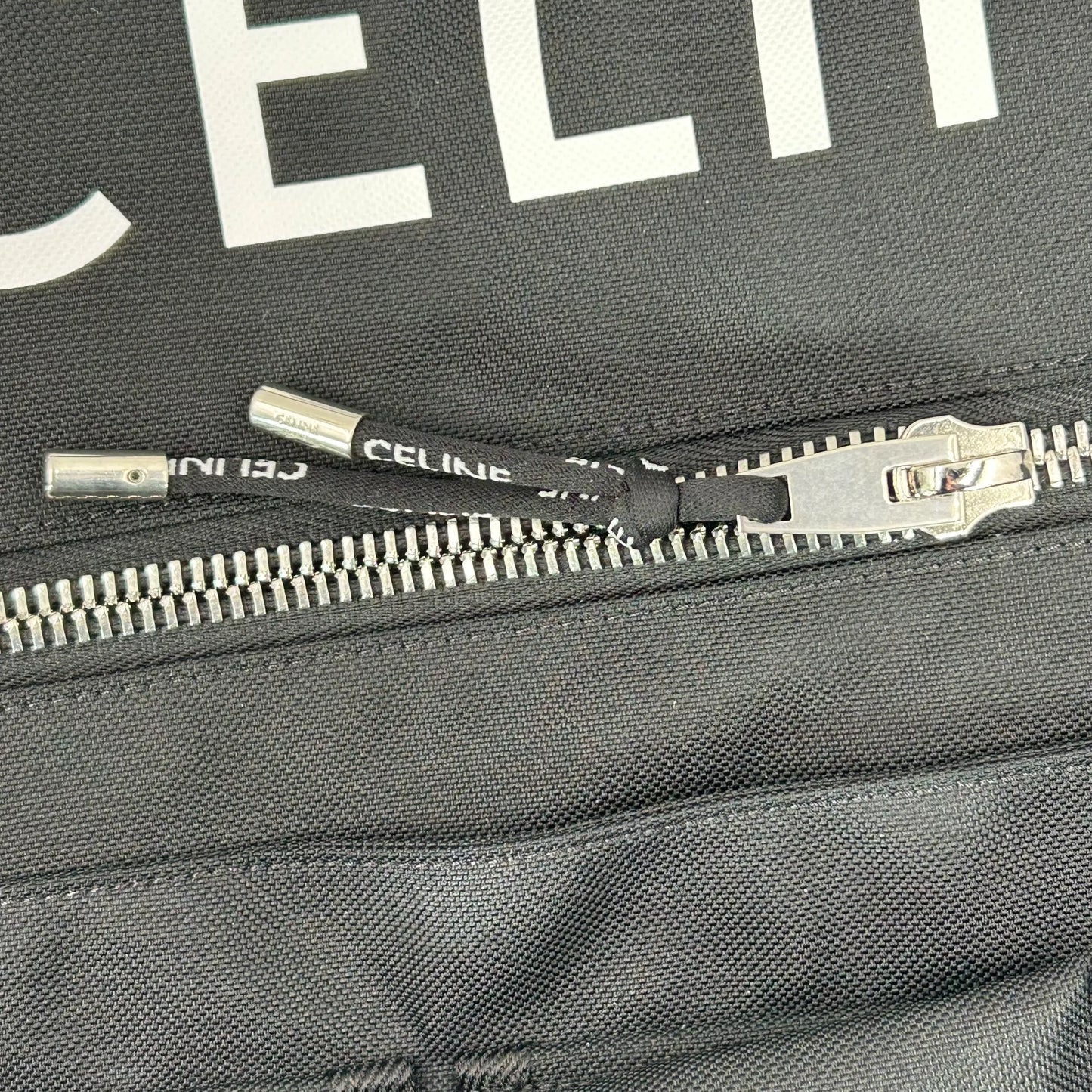 CELINE ロゴ ナイロン トートバッグ - ブラック