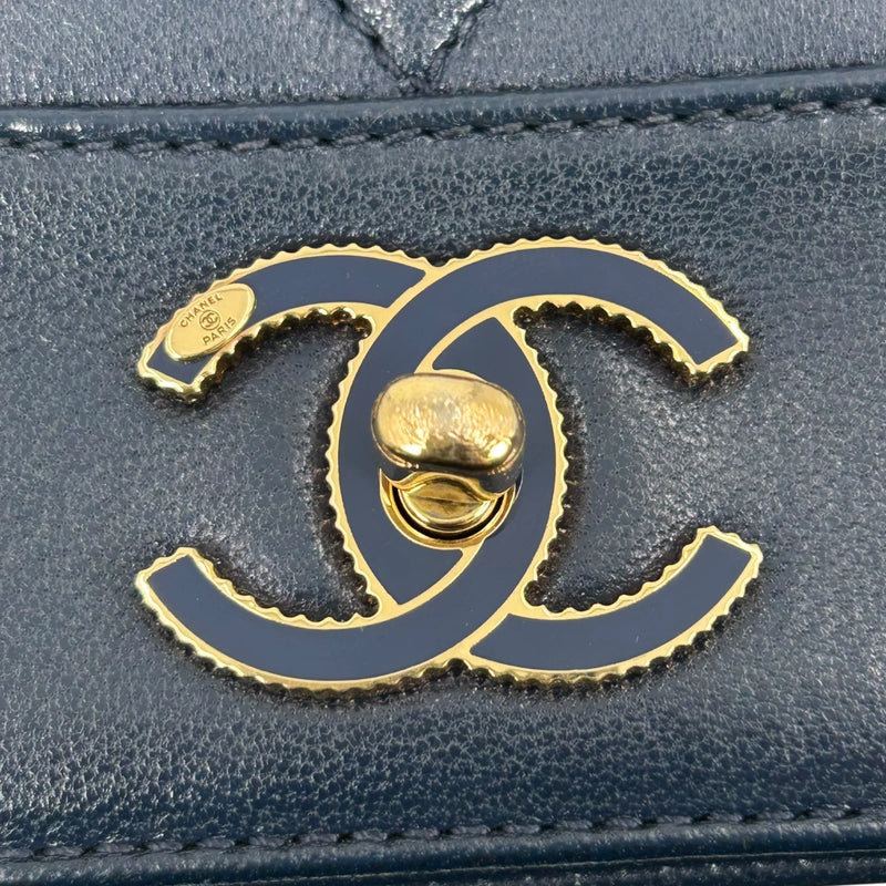 CHANEL マドアモゼル ラムスキン チェーンショルダーバッグ - ネイビー