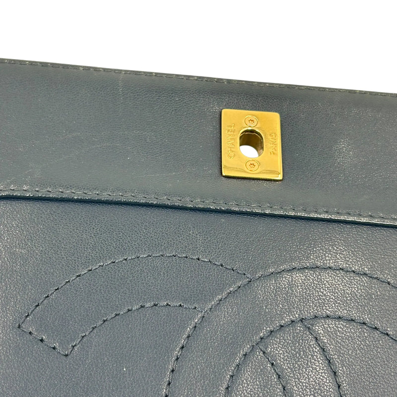 CHANEL マドアモゼル ラムスキン チェーンショルダーバッグ - ネイビー