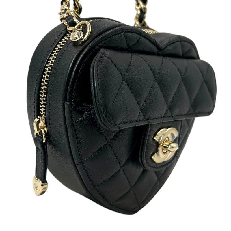 CHANEL マトラッセ ラムスキン チェーンショルダーバッグ ハート ブラック ゴールド金具 _38926
