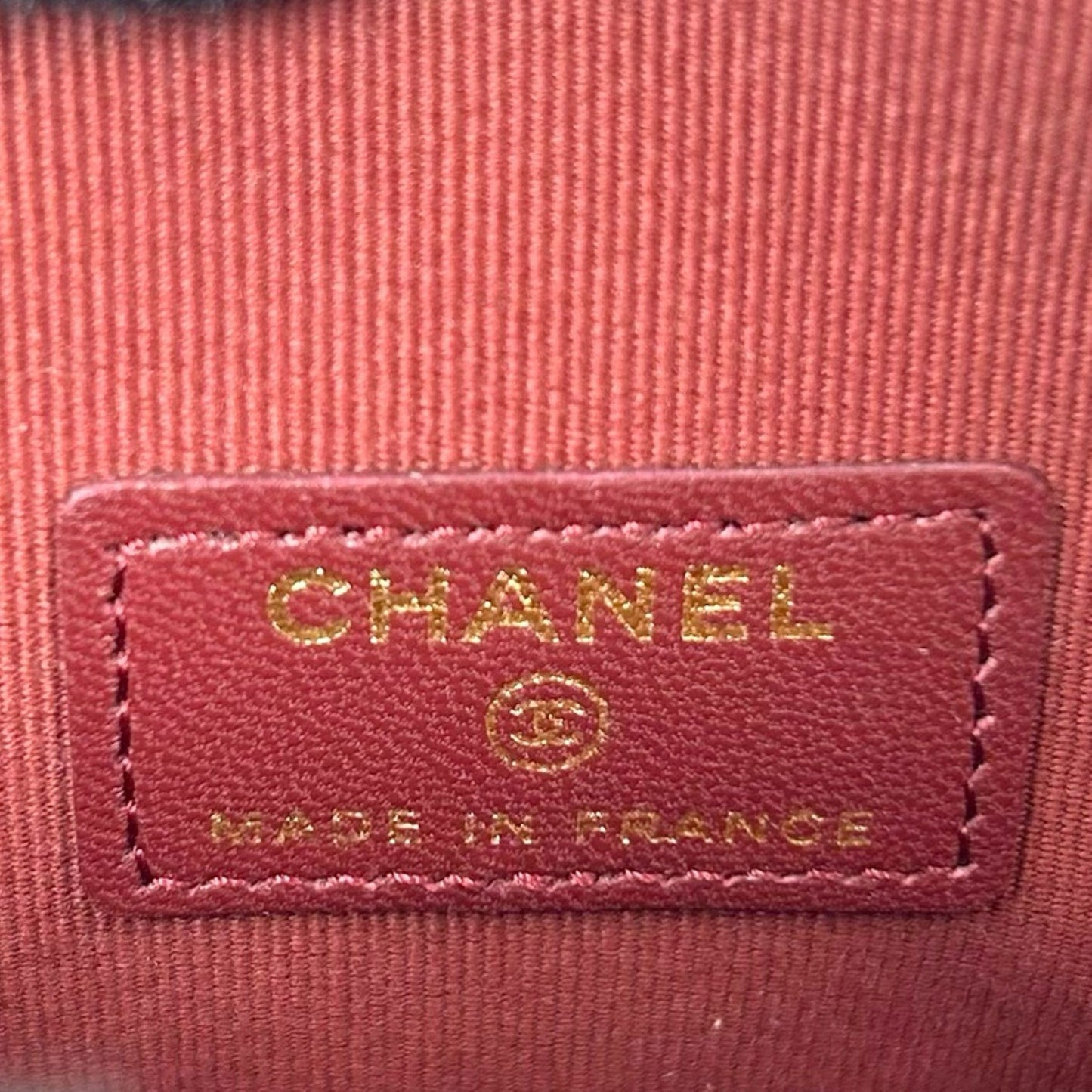 CHANEL マトラッセ ラムスキン チェーンショルダーバッグ ハート ブラック ゴールド金具 _38926