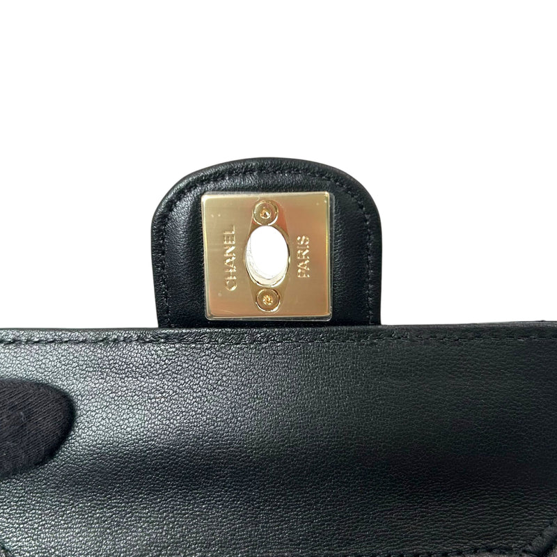 CHANEL マトラッセ ラムスキン チェーンショルダーバッグ ハート ブラック ゴールド金具 _38926