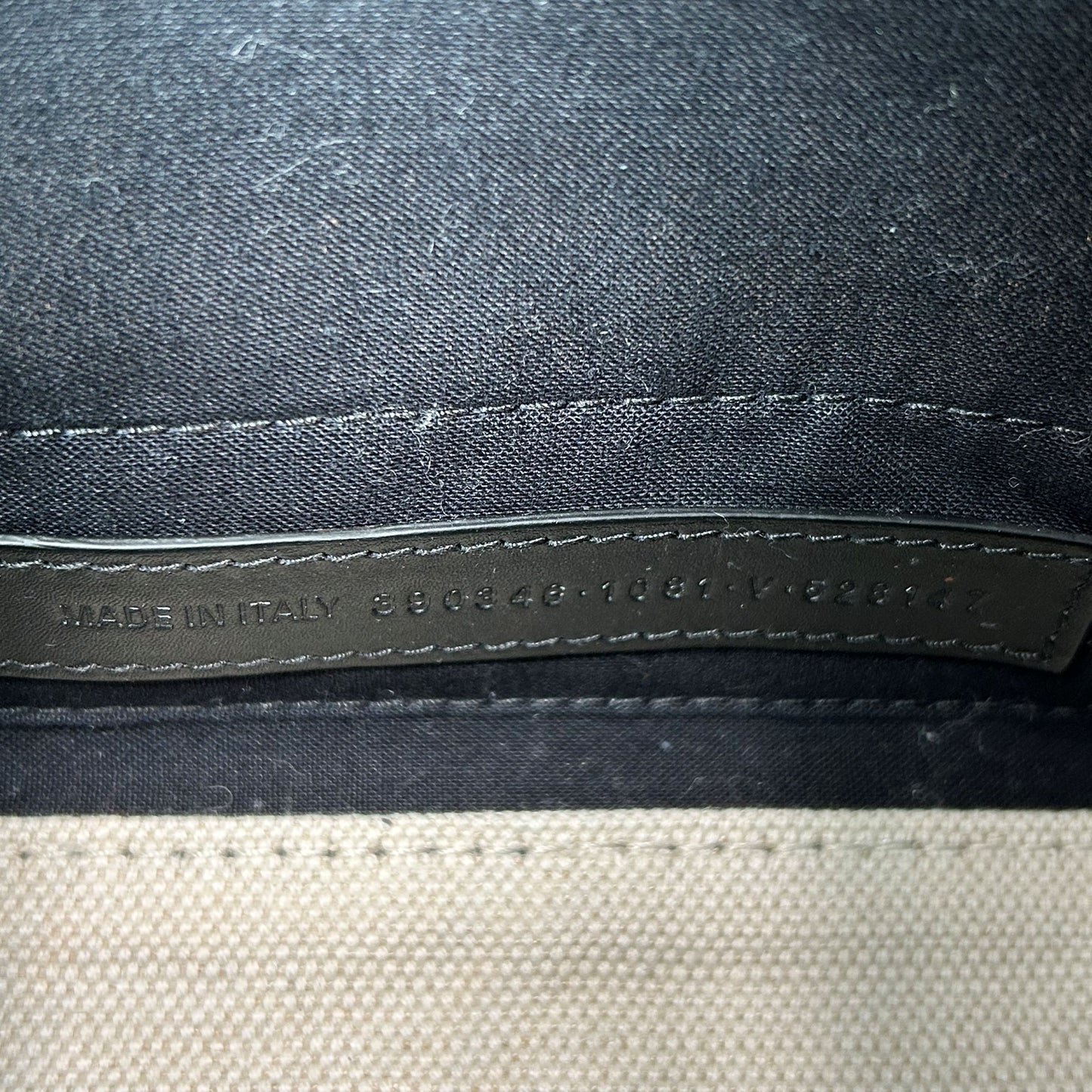 BALENCIAGA ネイビーカバスXS_390346_38732