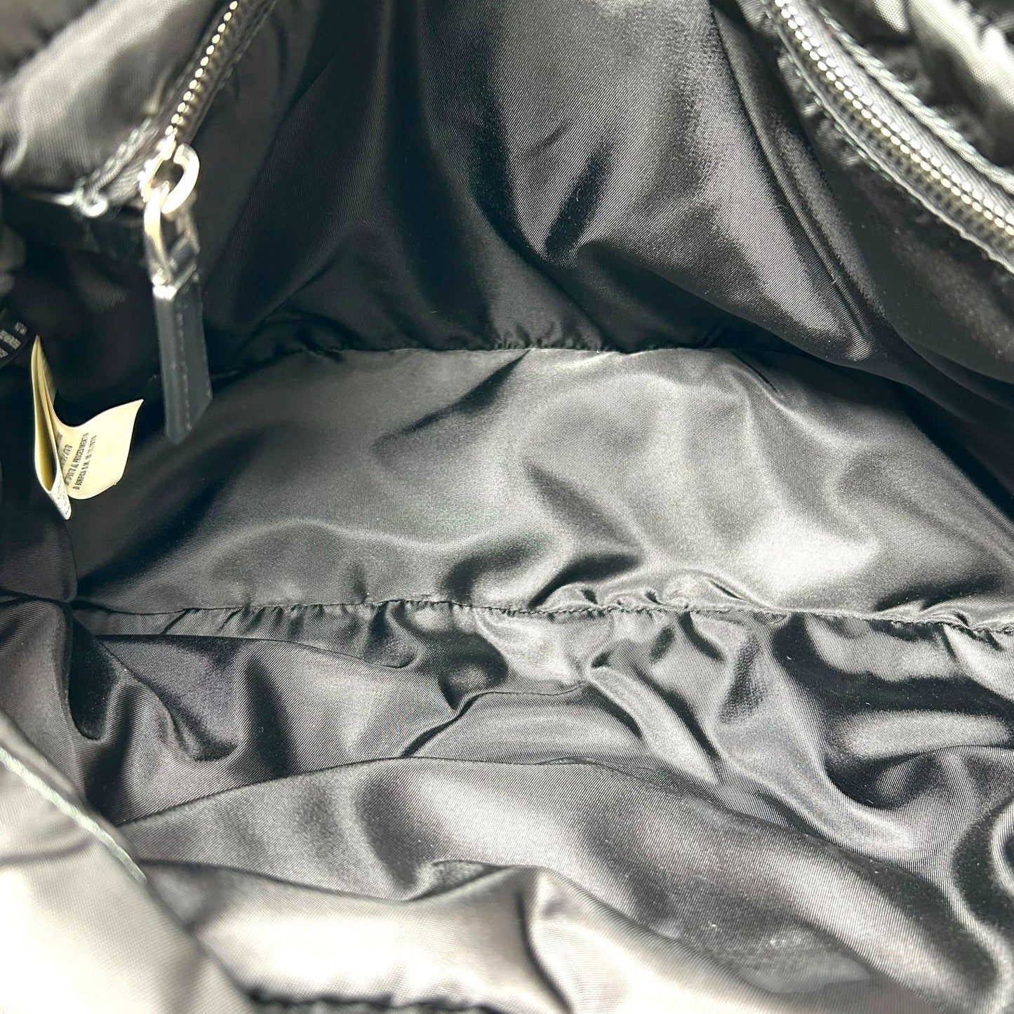 PRADA パデッドRe Nylon ショルダーバッグ ファブリック ナイロン ブラック 2VD045_37793