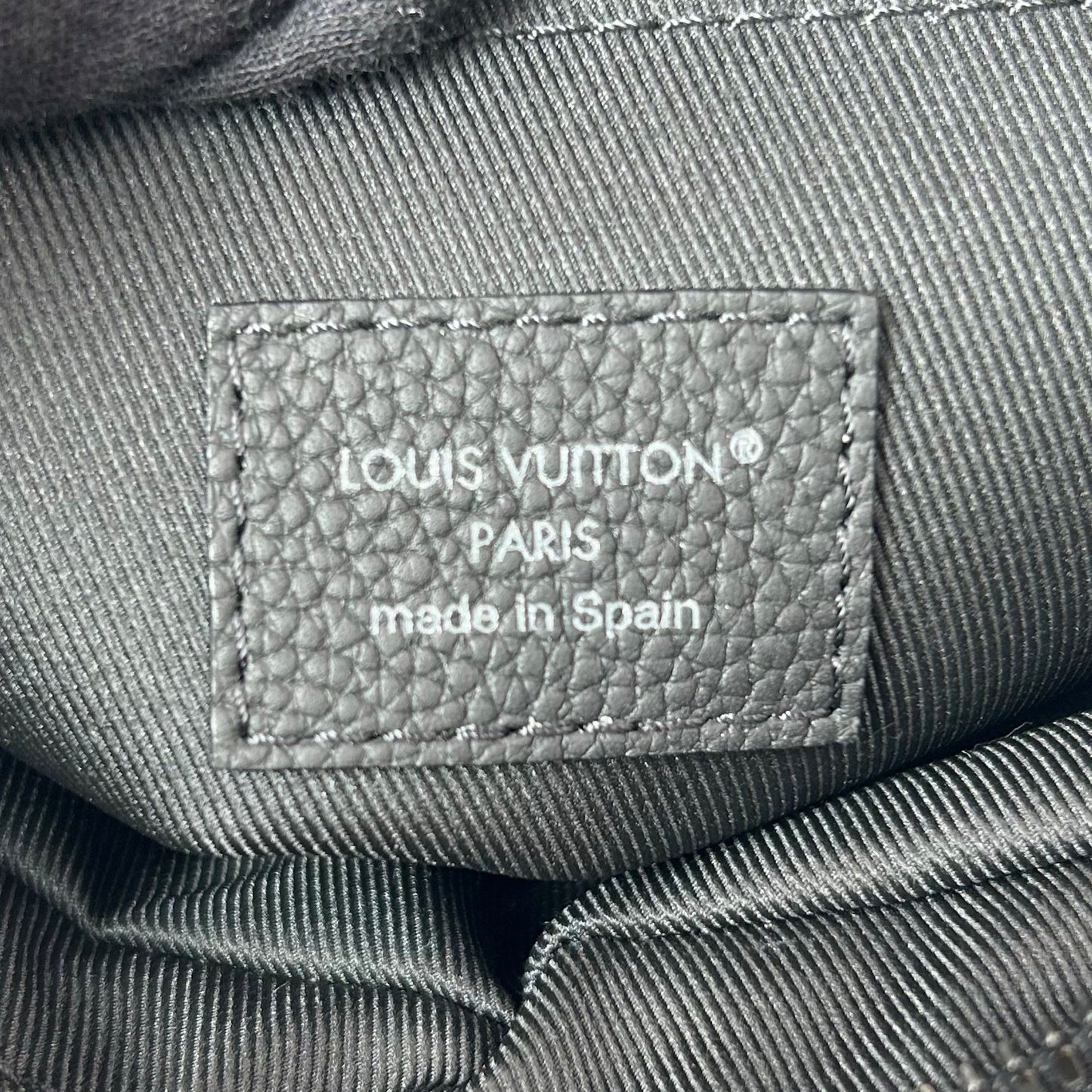 Louis Vuitton_M14988 ダモフラージュ ナイル・メッセンジャー_38198