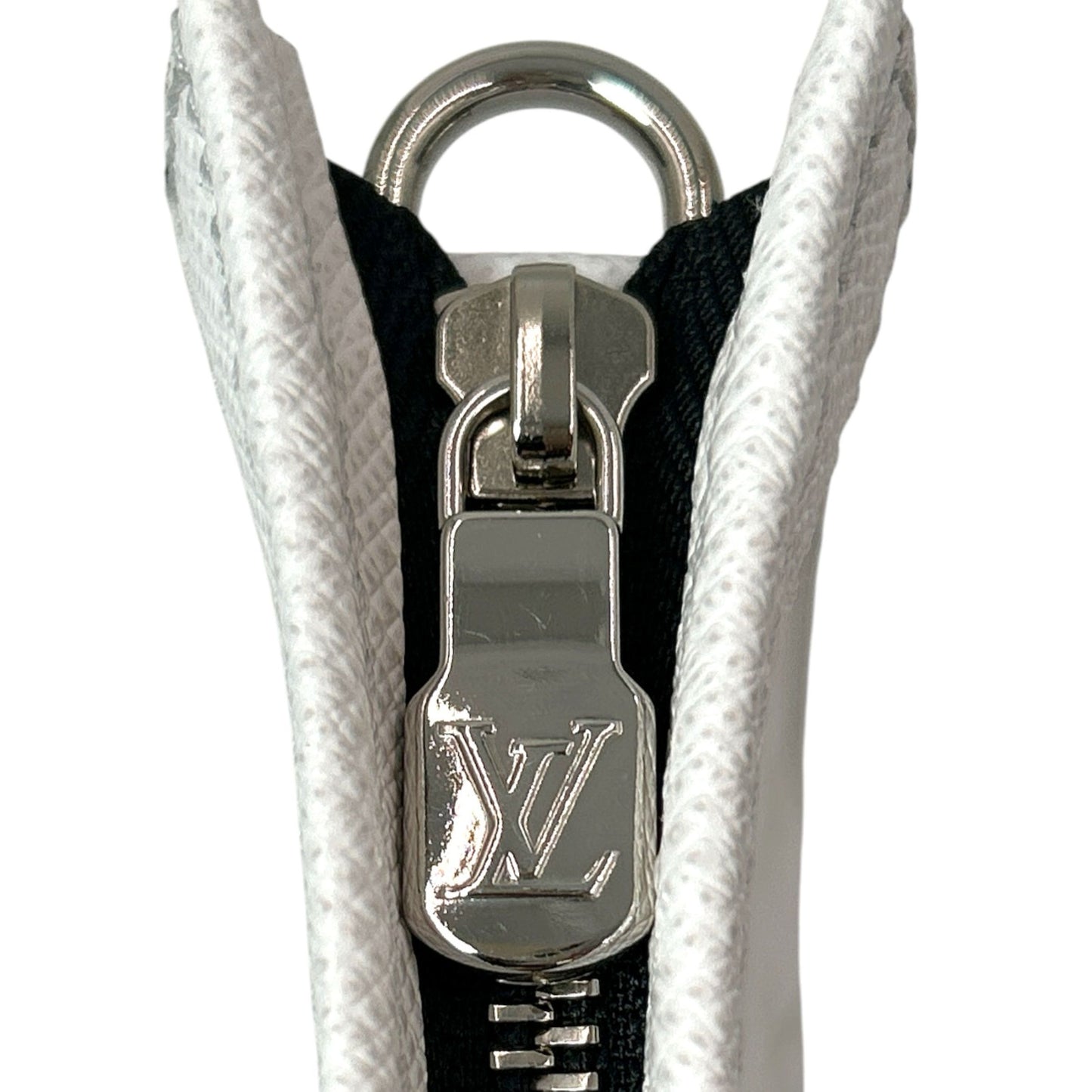 Louis Vuitton_M30935 タイガラマ モノグラム_ガストン・ウェアラブルウォレット _36825