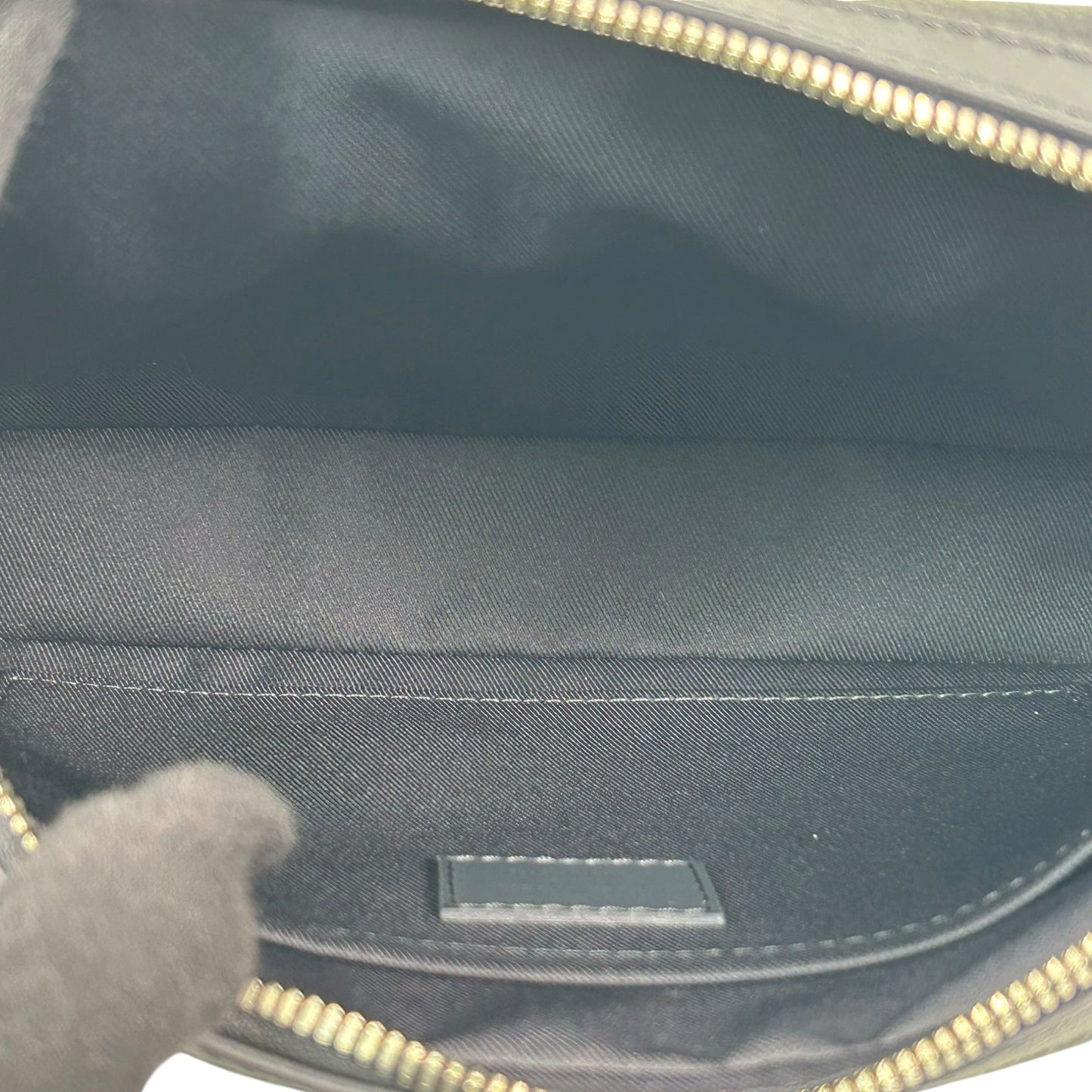 LOUIS VUITTON ファストライン・メッセンジャー_M22611_38949