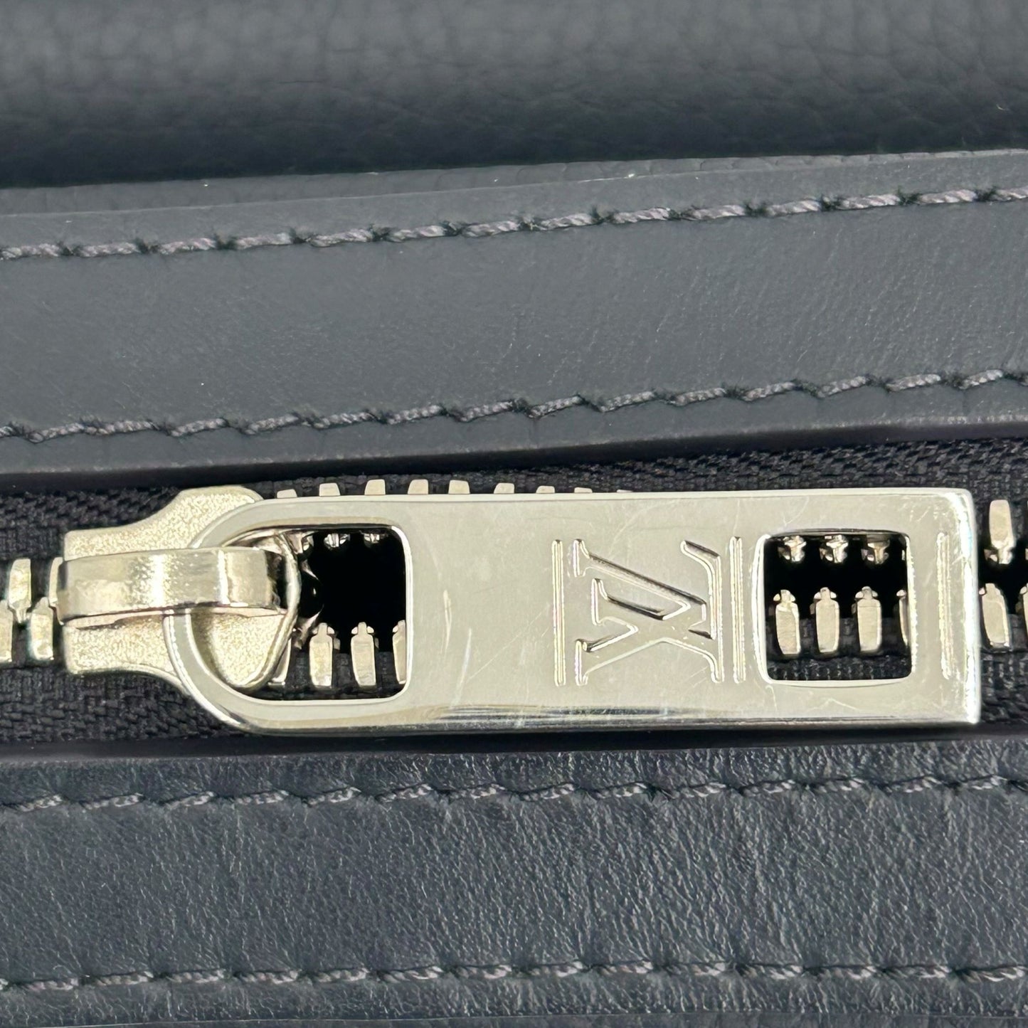LOUIS VUITTON ファストライン・メッセンジャー_M22611_38949