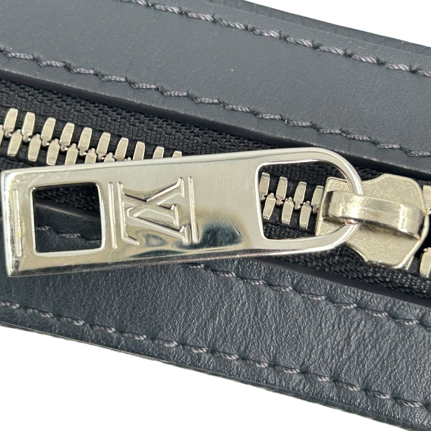 LOUIS VUITTON ファストライン・メッセンジャー_M22611_38949